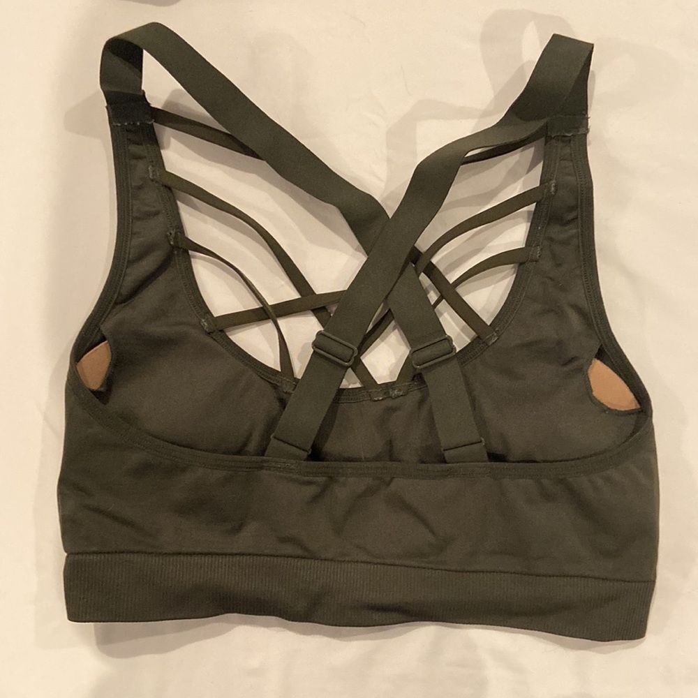 Victorias Secret sport bra size M - Picture 3 of 5